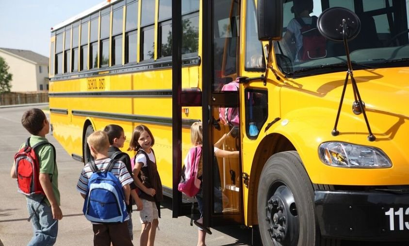 Anti Drama Telat! 6 Sekolah di Depok yang Punya Fasilitas Antar Jemput