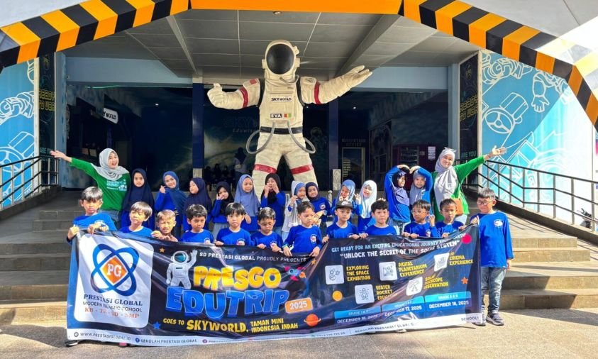 Serunya Belajar Luar Angkasa, Siswa SD Prestasi Global Jelajah Sky World TMII