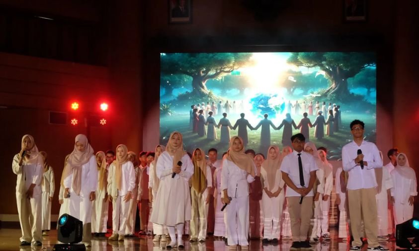 Penampilan Paduan Suara Kelas 9 Mencuri Perhatian di PresGo Expo 2026, “Heal The World” Bergema Penuh Haru