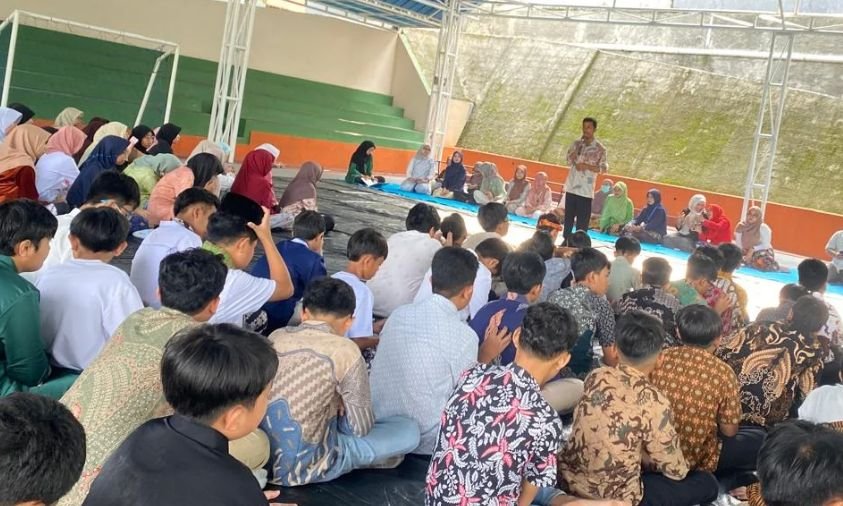 Doa Menjelang Ujian dan Launching Komik Karya Kelas 6 di SD Prestasi Global Digital Creative Islamic Modern School