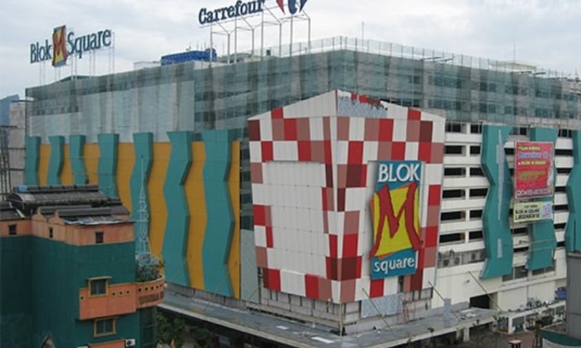 Blok M Square