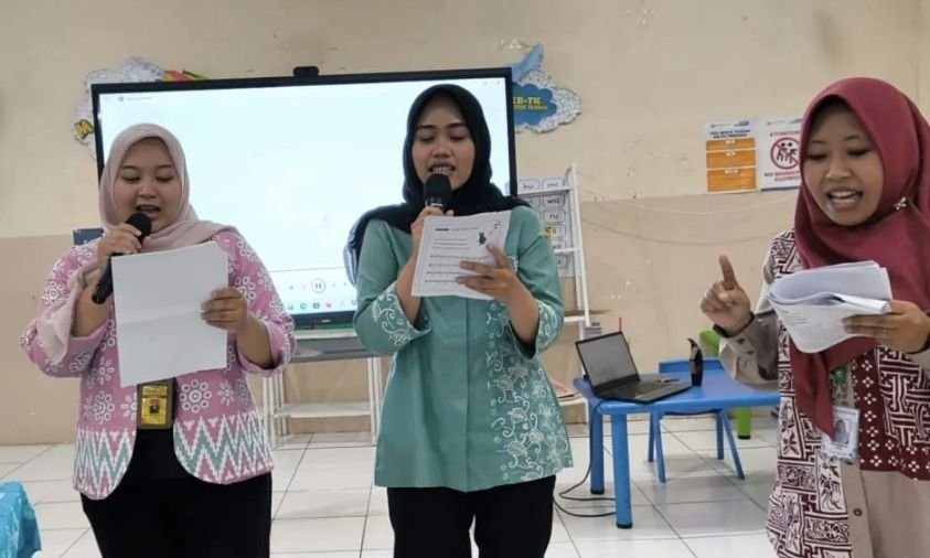 MC Tuan Rumah Desiminasi KICAU