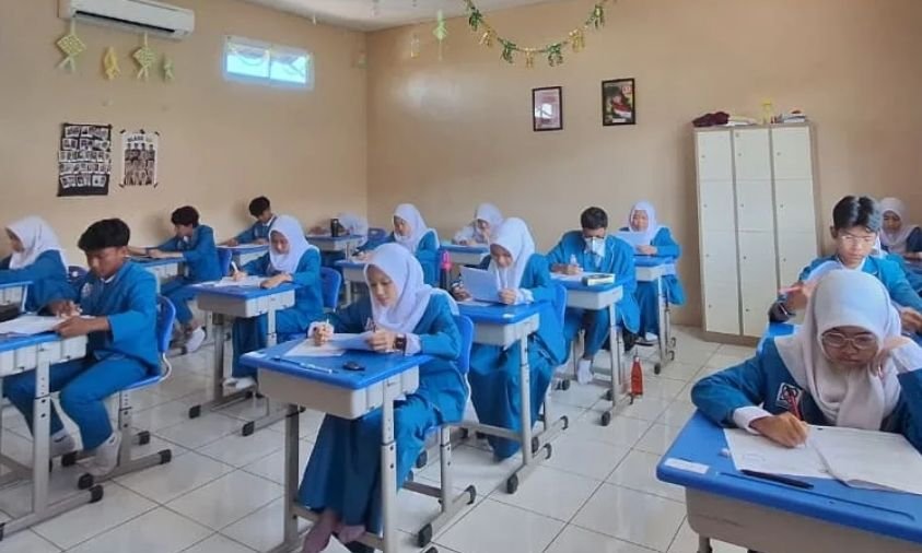 Langkah Akhir Menuju Kelulusan, Siswa Kelas IX SMP Prestasi Global Jalani Penilaian Sumatif Akhir Jenjang