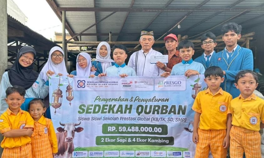 Penyerahan Hewan Kurban Prestasi Global Tanamkan Kepedulian dan Semangat Berbagi Sejak Dini