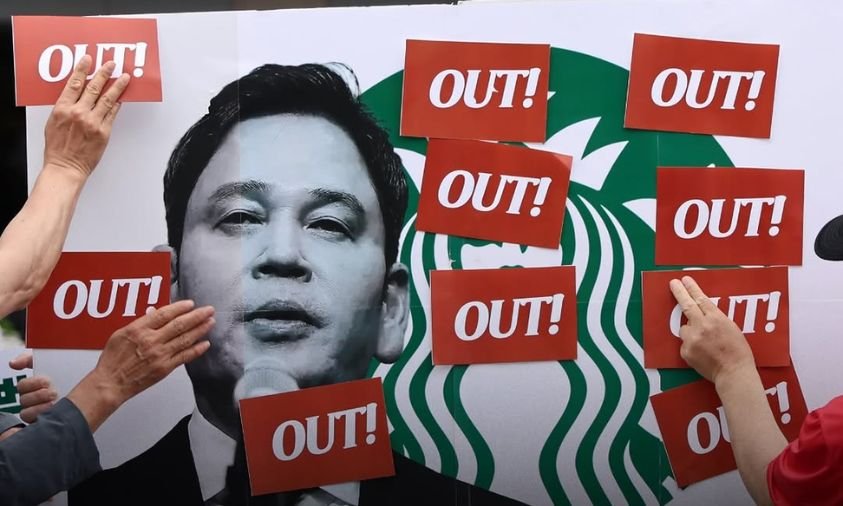 Starbucks Korea Tuai Boikot Besar, Lebih dari 2.000 Gerai Ditutup Sementara Akibat Promosi AI yang Singgung Tragedi Sejarah