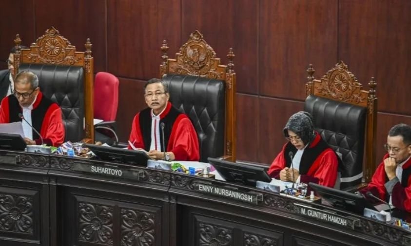MK Menolak Gugatan UU Pilkada, Tegaskan Kepala Daerah Tetap Dipilih Langsung