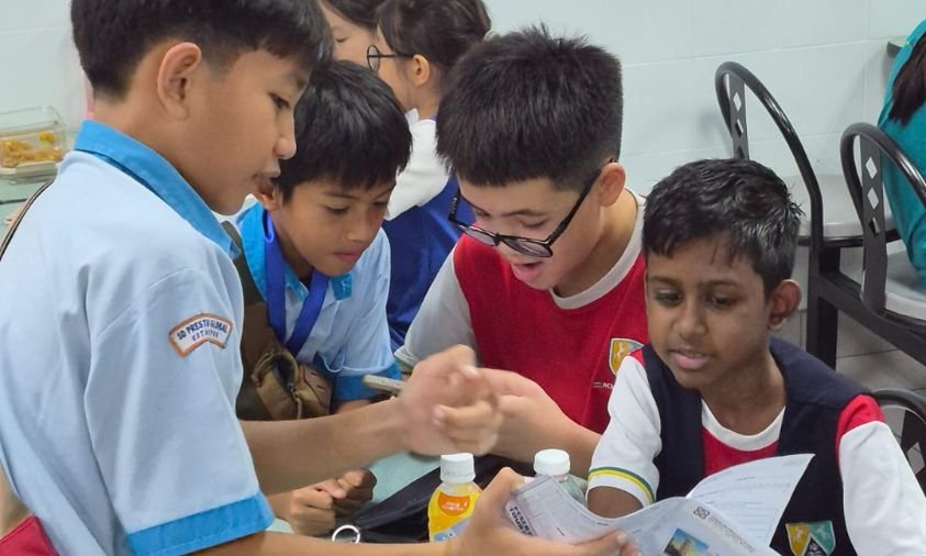 Ngobrol Langsung dengan Siswa Internasional, Siswa Prestasi Global Asah Percaya Diri Berbahasa Inggris