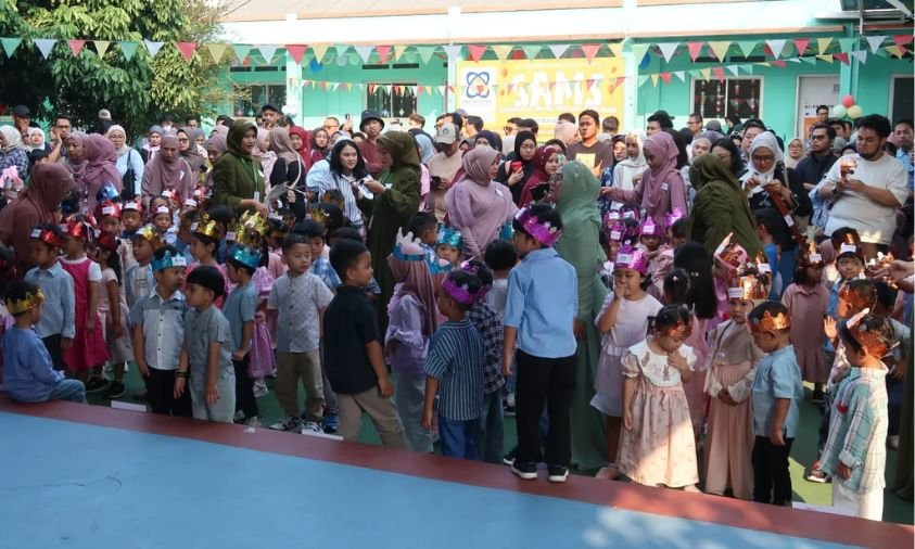 Hari Pertama SAMS Sekolah Prestasi Global Berlangsung Meriah, Keceriaan Anak Warnai Istana Balon
