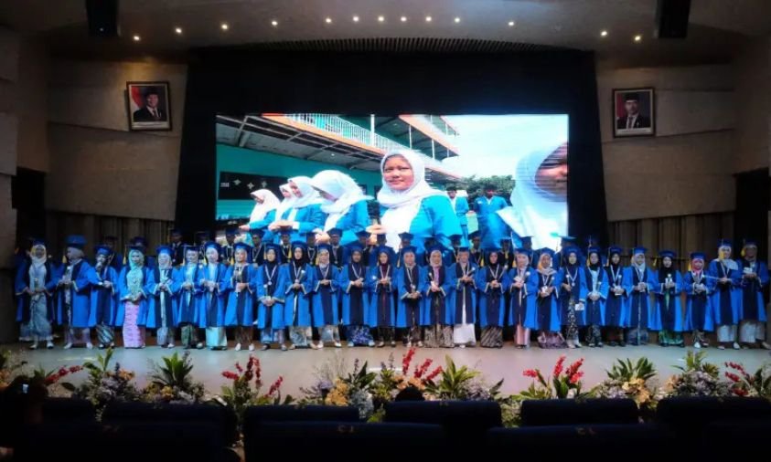 Persembahan Terakhir Wisudawan SMP Prestasi Global, Lagu dan Surat Cinta Warnai Hari Kelulusan
