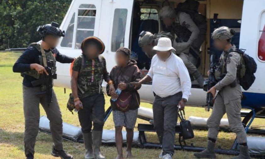 Polisi Evakuasi Perempuan Korban Penculikan KKB Setelah 20 Hari di Hutan