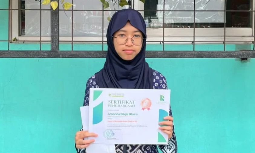 Bersaing Ketat dengan 53 Peserta, Amanda Bilqis Raih Juara 3 Olimpiade Sains NSC