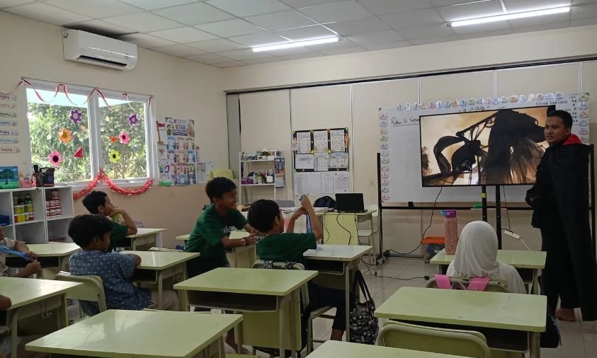 Bukan Sekadar Dongeng, Kegiatan Smilee Prestasi Global Ajak Siswa Smilee Prestasi Global Asah Imajinasi Melalui Dongeng The Tale of Three Brothers