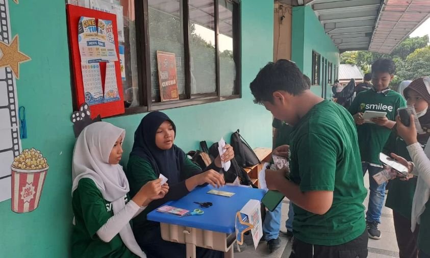 Kegiatan Smilee English Prestasi Global Cinema’s Time