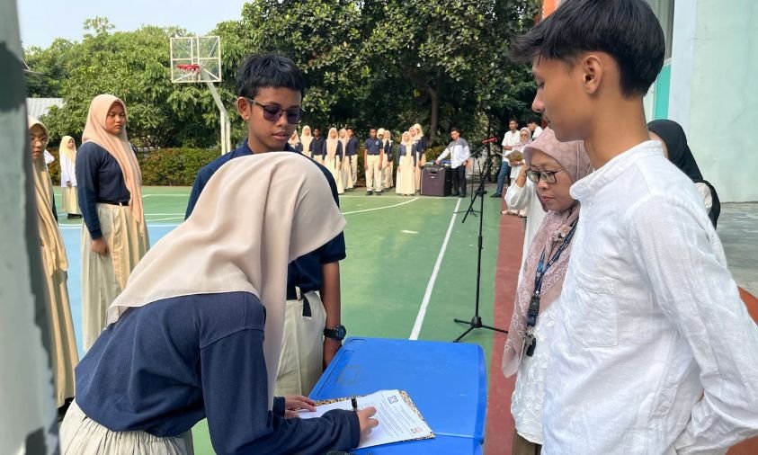 Momen Sakral! SMP Prestasi Global Gelar Sertijab Pengurus OSIS Periode 2026/2027