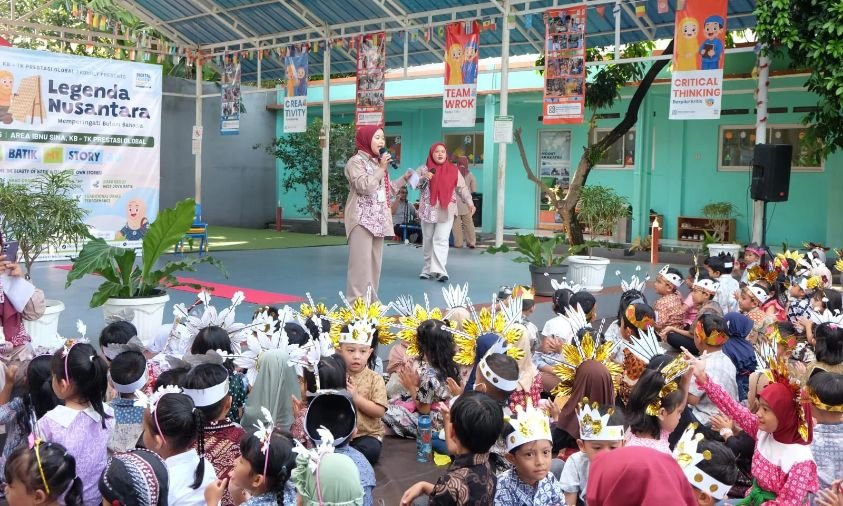 TK Prestasi Global Kenalkan Warisan Budaya Indonesia Melalui Kegiatan Bertajuk Pesona Batik Cilik