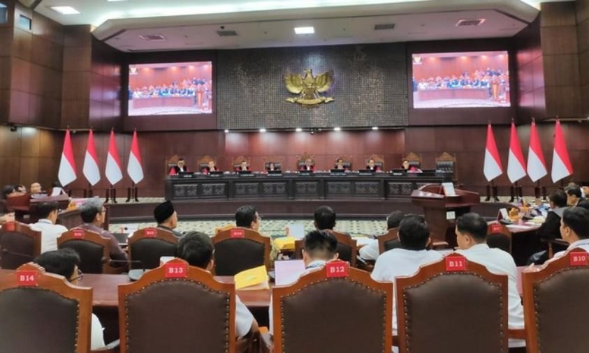 Gugatan Ijazah Gibran Bergulir di MK, Polemik Syarat Pendidikan Cawapres Kembali Mencuat